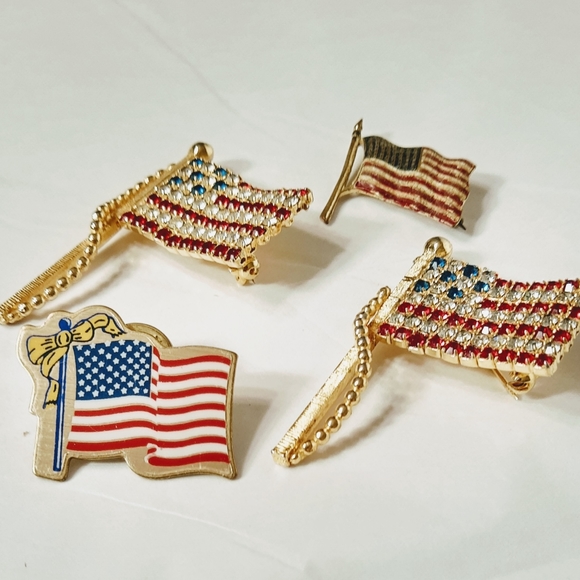 4 Vintage American Flag Pins - Picture 3 of 5